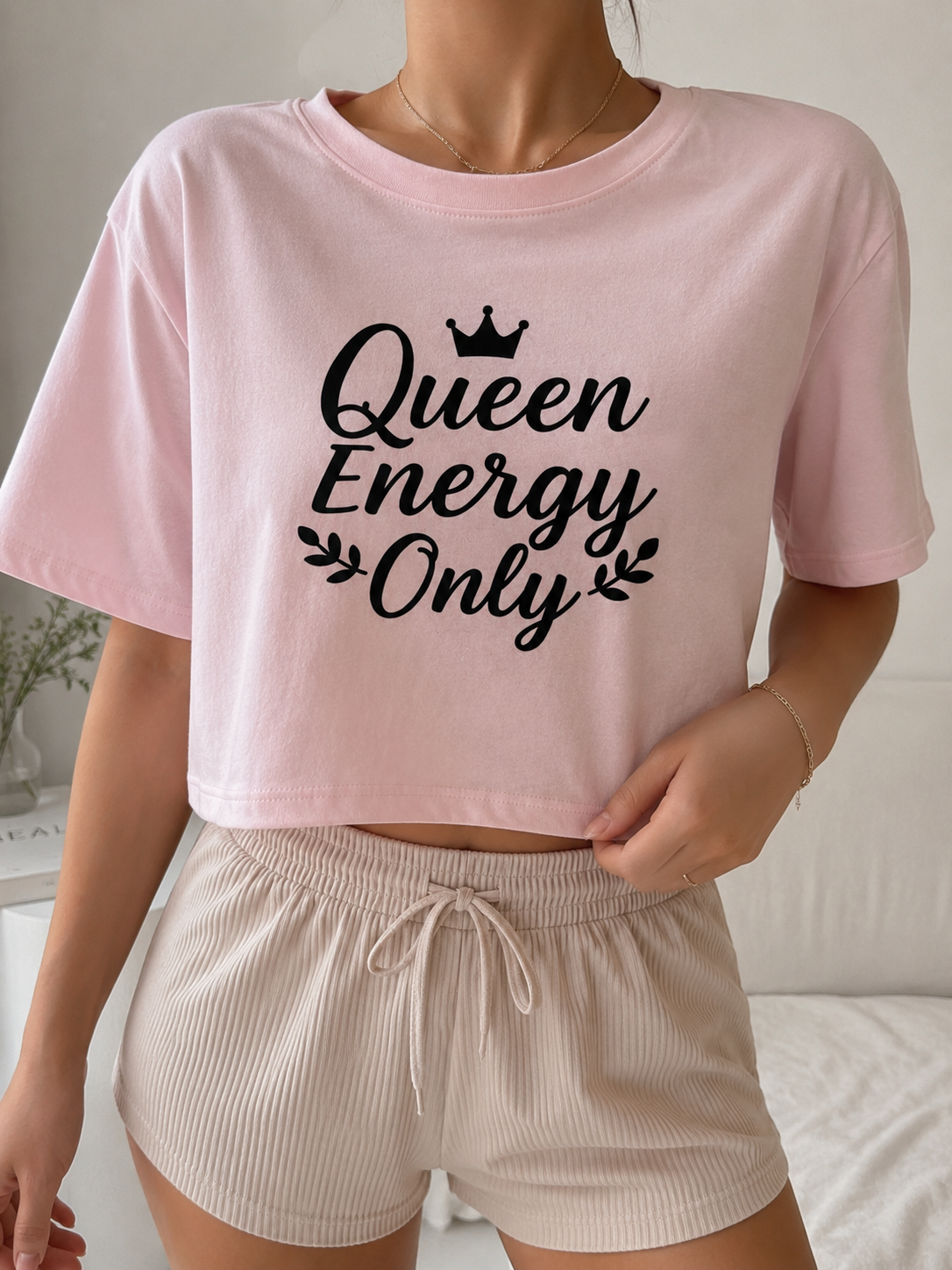 Queen Energy Only Cropped Tee – Soft Pink Graphic T-Shirt